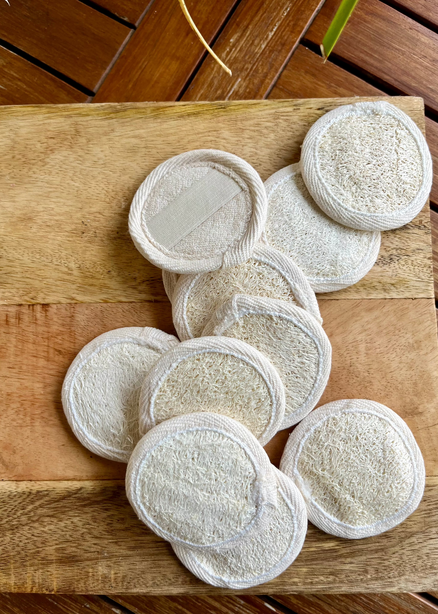 Loofah Facial Pads